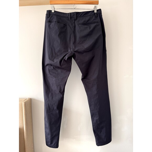 Rhone Pants Mens 33 Khaki Commuter Pants Blue Performance Golf Athlesiure Jogger - Picture 3 of 11